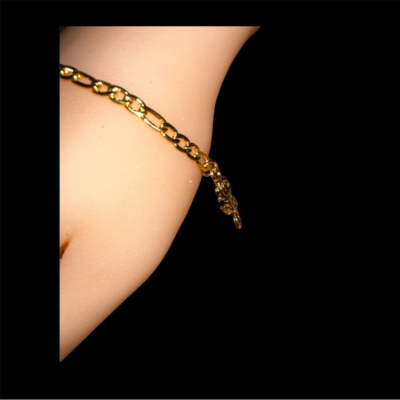 Roses Charm Bracelet-Goldtone - Picture 3 of 4